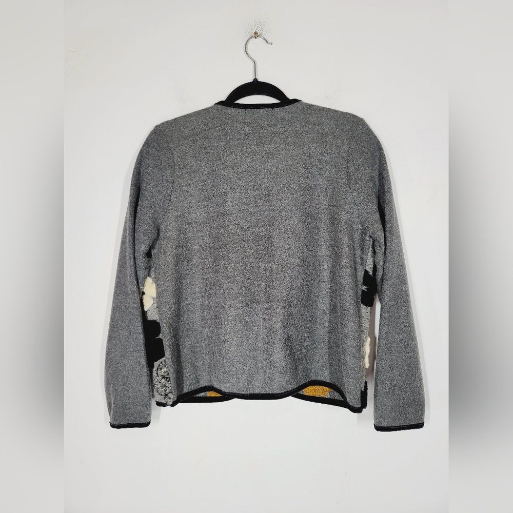 TRISHA TYLER Fleece Floral Patterned Gray Cardigan, Size PL - Picture 2 of 4